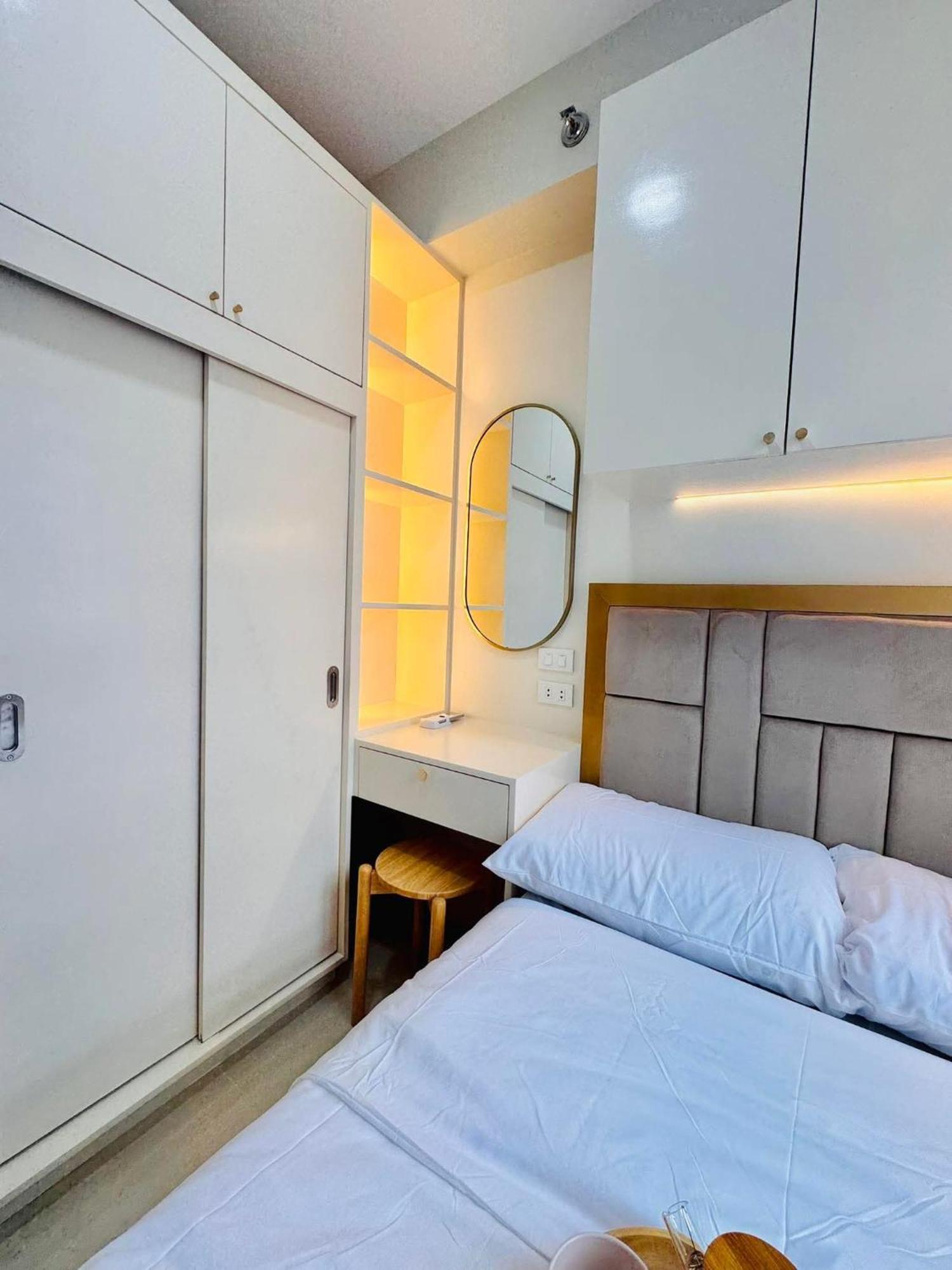 Rj Elite Escape 2Br Condo W Balcony Near Sm Iloilo Exterior photo